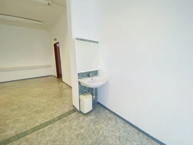 Knittelfeld: vielseitige Bürofläche -Ideal für Praxis, Beratung oder Schulung – 206 m2 in zentraler Lage - Bild