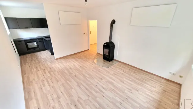 DB IMMOBILIEN | Modern wohnen in stilvoll sanierter 1-Zimmer-Wohnung!!! - Titelbild