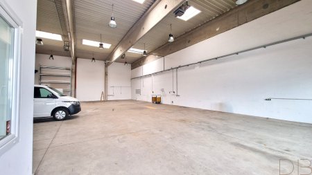 DB IMMOBILIEN | 375 m² Gewerbehalle im IZ NÖ Süd zu vermieten!