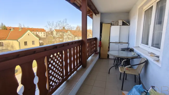 Loggia OG
