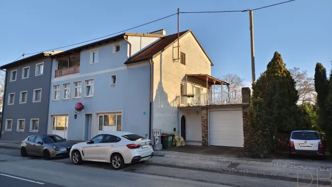 Gebäude