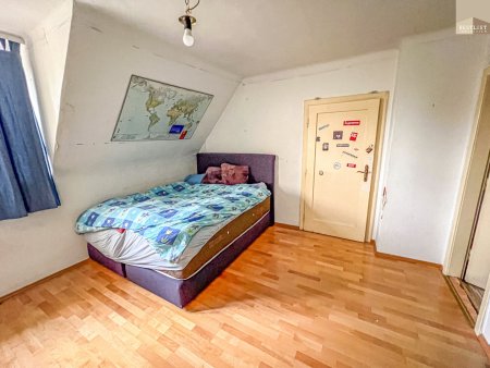 Großzügiges Familienhaus in Wiener Neustadt mit viel Potenzial