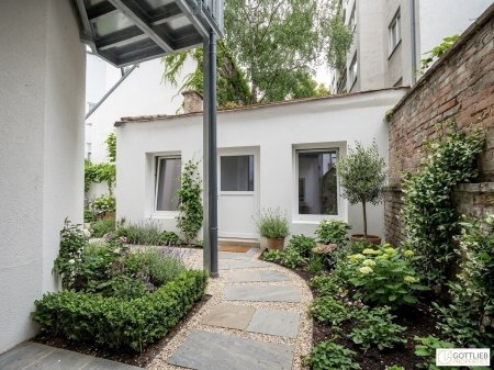 U-Bahn-Nähe U3 und U6! 3-Zimmer-Altbau-Wohnung mit Atelier und Eigengarten in generalsaniertem Gründerzeithaus