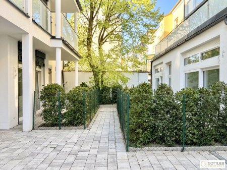 Erstbezug in U-Bahn-Nähe! Liebevoll generalsanierte 3-Zimmer-Wohnung mit Eigengarten und Terrasse in Gründerzeithaus