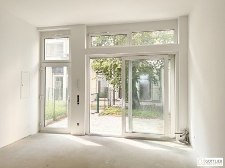 Erstbezug in U-Bahn-Nähe! Liebevoll generalsanierte 3-Zimmer-Wohnung mit Eigengarten und Terrasse in Gründerzeithaus