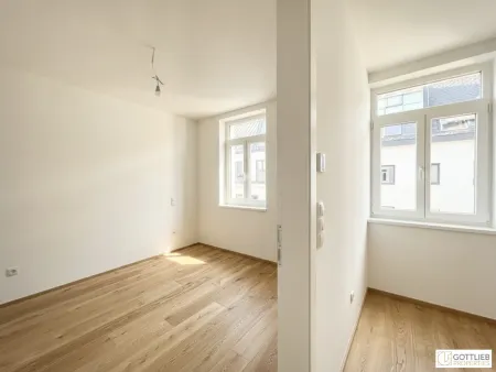 U-Bahn-Nähe U3 und U6! Gemütliche barrierefreie 2-Zimmer-Altbau-Wohnung in generalsaniertem Gründerzeithaus
