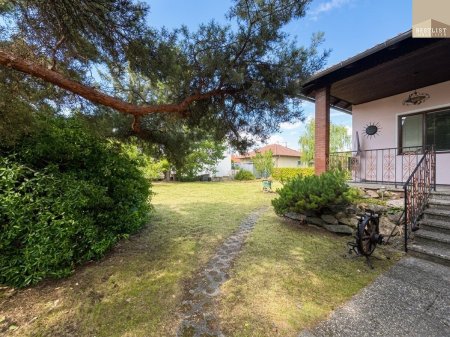 Charmanter Bungalow mit großem Garten und viel Potenzial in Felixdorf