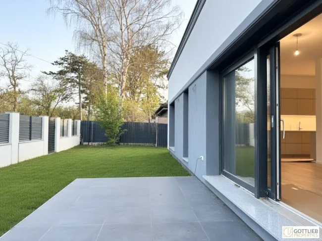 Erstbezug in Grünruhelage! Sonnendurchfluteter Bungalow mit Terrasse, großzügigem Garten und zwei Stellplätzen - Titelbild