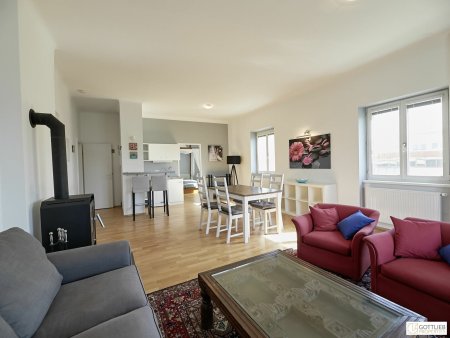 Bestlage Kaiserebersdorf! Möblierte 2-Zimmer-Wohnung für Singles oder Paare mit Balkon, Gartennutzung und Schwimmbiotop