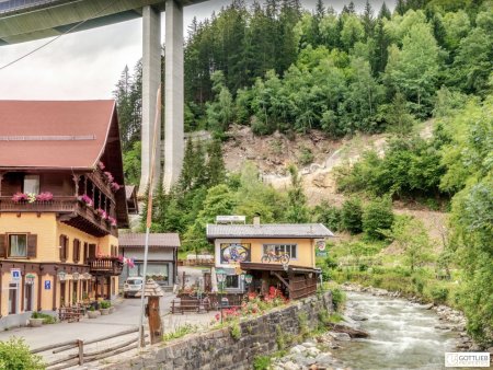 Nahe Katschberg und Nockberge! Teilrenovierter Landgasthof / Generationenhaus im Ski- und Wandergebiet mit Potential