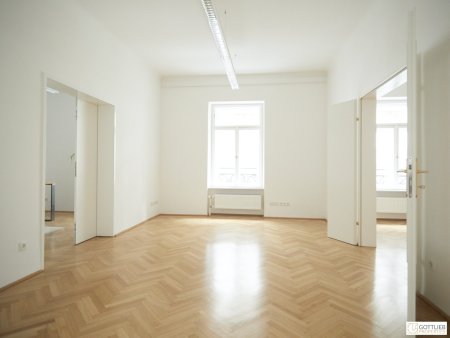 Bestlage und provisionsfrei bei Albertina! Unbefristetes Büro-Sharing mit 3 bzw. optional 4 Zimmern im repäsentativen Stilaltbau