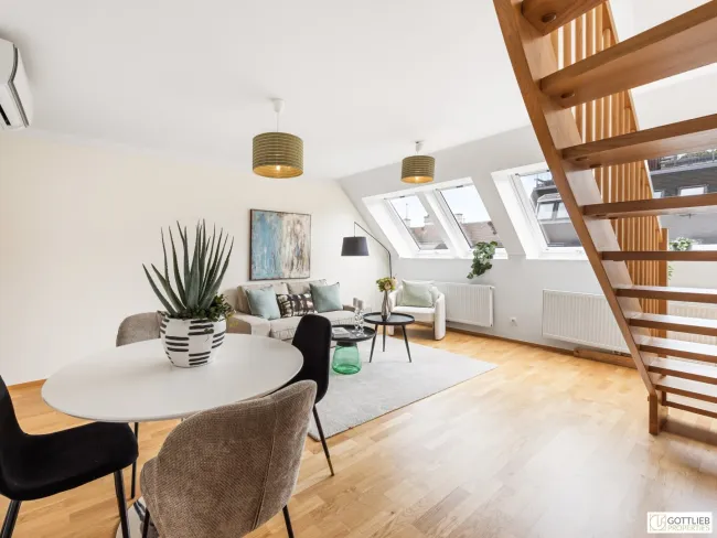Bestlage Servitenviertel! Sonnendurchflutete 2-Zimmer-Dachgeschoss-Wohnung in Ruhelage - Bild