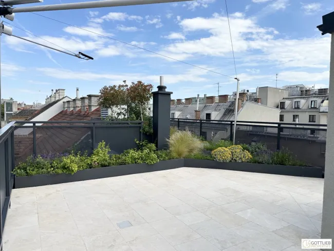 Bestlage nahe Belvedere! Luxuriöse 6-Zimmer-Erstbezug-Dachterrassen-Wohnung mit Outdoor-Pool in historischem Gebäude - Titelbild