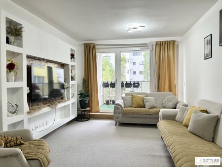 Nähe Schloss Neugebäude! Bis November 2026 befristet vermietete sonnige 2-Zimmer-Wohnung mit Loggia und Tiefgaragenplatz in Grünruhelage