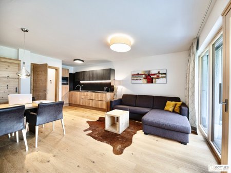 Bestlage Pinzgau mit ca. 6% Rendite! 3-Zimmer-Maisonette mit Balkonen sowie beheiztem Aussenpool