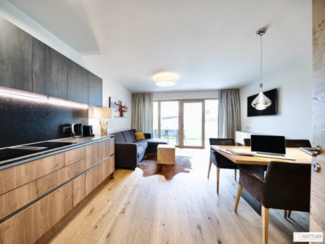 Bestlage Pinzgau mit ca. 6% Rendite! 3-Zimmer-Maisonette mit Terrasse, Balkon sowie beheiztem Aussenpool - Bild