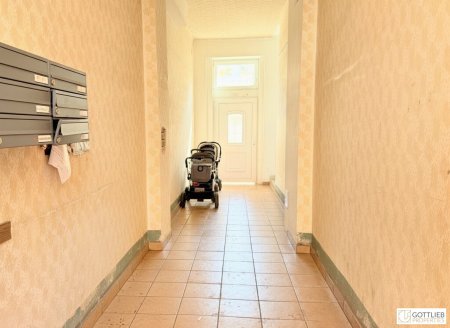 Bis Ende 2026 befristet vermietetes Gründerzeit-Zinshaus mit baubewilligtem zweigeschossigen Dachgeschoss-Ausbau