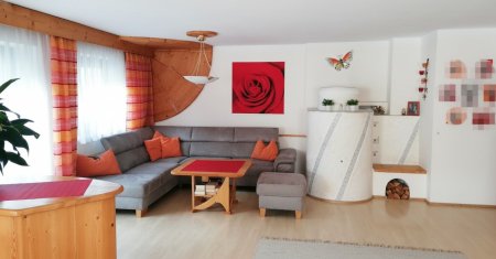 Gepflegtes leistbares Familienhaus mit seitlichem Kaiserblick