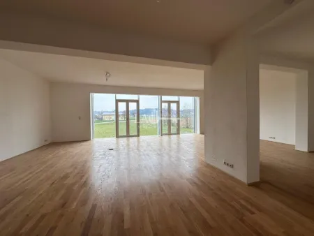 Erstbezug Büro/Praxis 1OG in Top Lage - 113m² Ideal für Ihr Business!