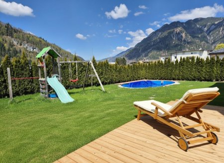 Top-Gelegenheit ! Modernes neuwertiges Einfamilienhaus in Zentrumsnähe .