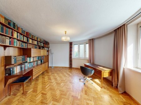 Wunderschöne 4-Zimmer-Wohnung im kürzlich sanierten Zanthof! FREIER MIETZINS bei Vermietung!