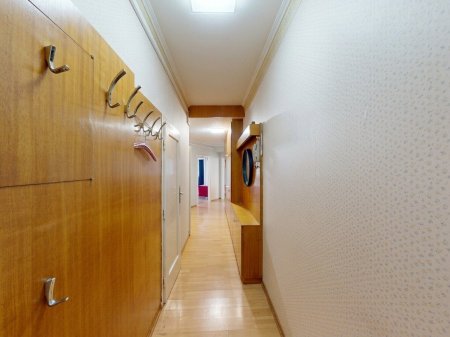 Wunderschöne 4-Zimmer-Wohnung im kürzlich sanierten Zanthof! FREIER MIETZINS bei Vermietung!