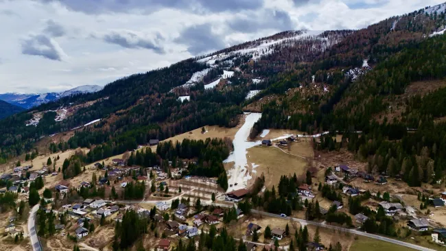 St. Oswald Ski-In/Ski-Out Traumgrundstück mit bewilligtem Eigenheim Projekt in Bestlage - Titelbild