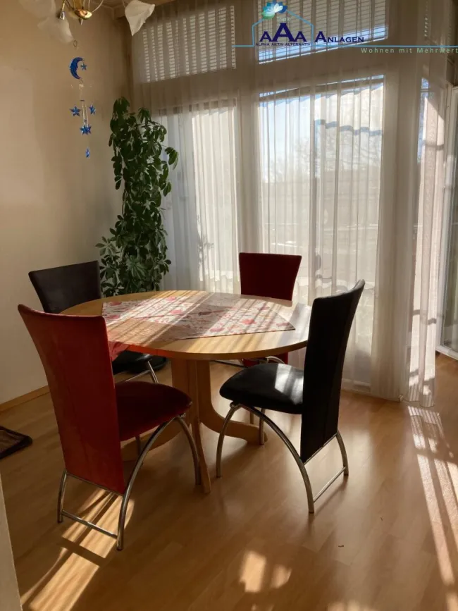 Der Sommer lässt die Preise schmelzen: Neuer Preis!!! Einmalige Gelegenheit in Brunn am Gebirge! gepflegte 3-Zimmer-Wohnung mit Loggia – Bahnhofsnähe! - Bild