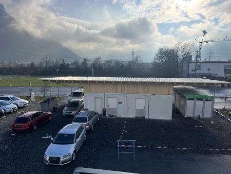 Lagerfläche / Autohandel, ca 460m² bis 700m² - teilweise überdachte Freifläche samt 2 Doppelcontainer mit bester Autobahnanbindung!
