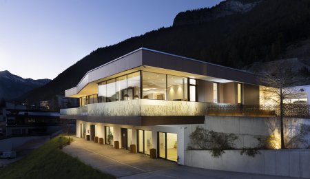 ACHTUNG: Luxus - Villa mit Penthouse und Seeblick am Achensee