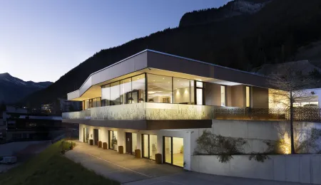 ACHTUNG: Luxus - Villa mit Penthouse und Seeblick am Achensee