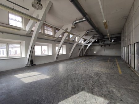 MIETE: Halle - 128m² mit Büro und Lagerfläche in Kramsach