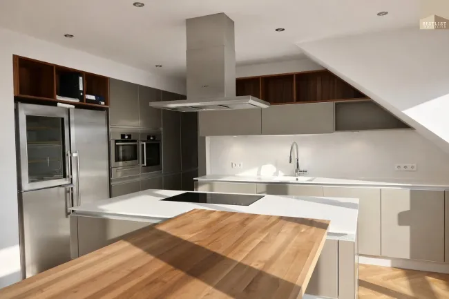 Traumhafte Dachgeschoßwohnung mit Galerie, Terrassen und Blick zum Anninger - Lift optional möglich - Bild