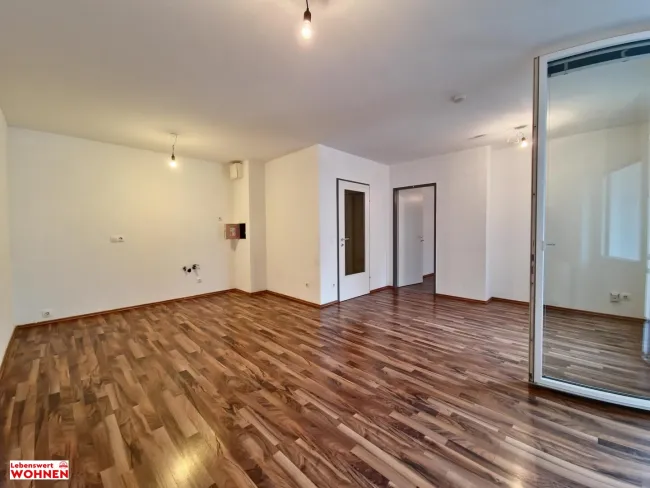 2-ZI Etagenwohnung nahe Trillerpark mit LOGGIA - Finanzierungsbeitrag (19.286 EURO)!! - Bild