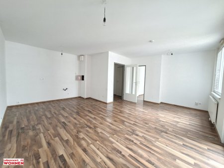 2-ZI Etagenwohnung nahe Trillerpark mit LOGGIA - Finanzierungsbeitrag (19.286 EURO)!!