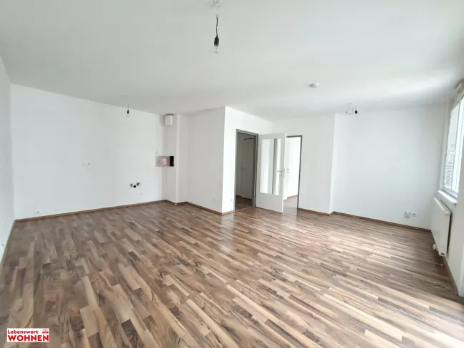 2-ZI Etagenwohnung nahe Trillerpark mit LOGGIA - Finanzierungsbeitrag (19.286 EURO)!! - Titelbild