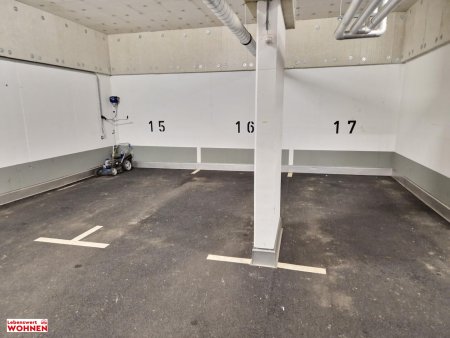 Freie Garagenplätze in Meidling!