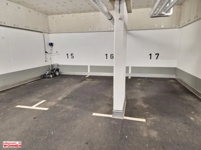 Freie Garagenplätze in Meidling! - Bild
