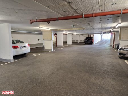Freie Garagenplätze in Meidling!