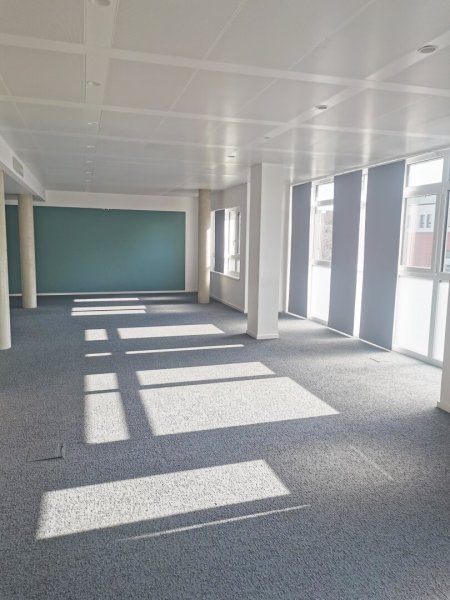 moderne Bürofläche / Praxis inkl. Terrasse und Garagenplätzen nähe Bhf. Mödling