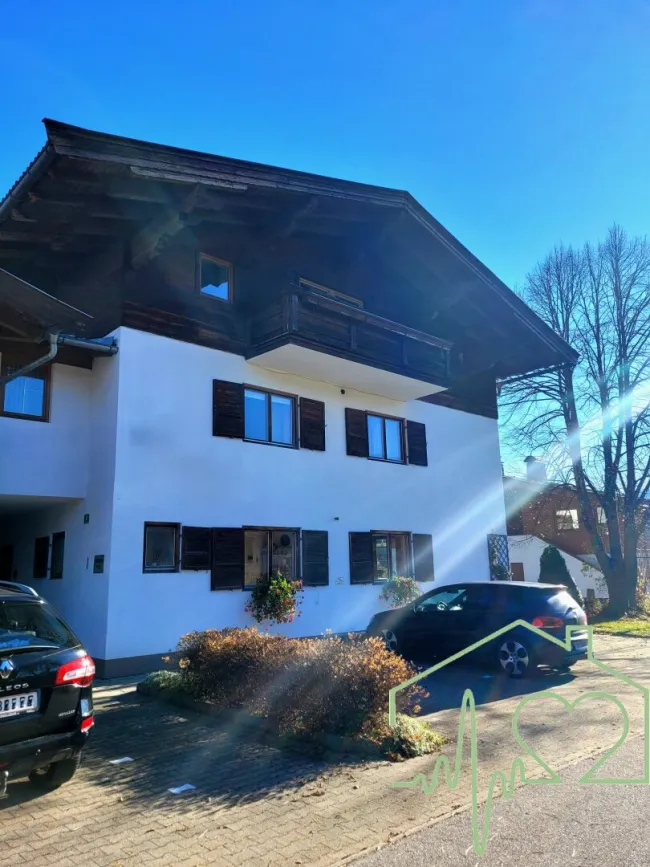 Apartmenthaus mit vielfältigen Möglichkeiten in Oberndorf/Tirol - Perfekt für Investoren! - Titelbild