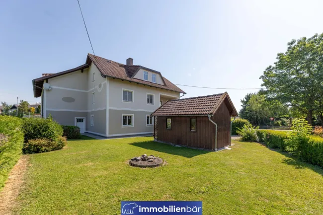 Doppelhaushälfte mit vielen Möglichkeiten - Bild