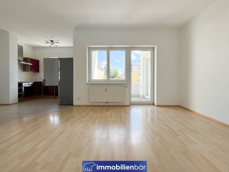 Praktische 4 Zimmerwohnung nähe Stadtpark mit südseitiger Loggia - sofort verfügbar