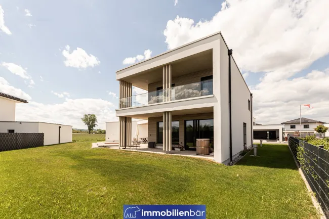 BOUTIQUE VILLA PURA – Ein Zuhause für besondere Ansprüche und höchste Wohnqualität - Fraham - Titelbild