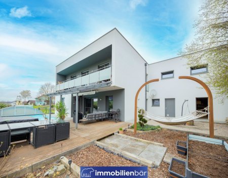 Exklusives Haus im Grünen in Peuerbach/Bruck – Stilvolles Wohnen mit Pool & viel Platz
