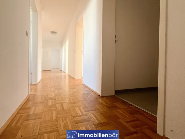 Familientraum in Rieder Bestlage - 4 Zimmer mit Loggia und Kellerraum - Bild