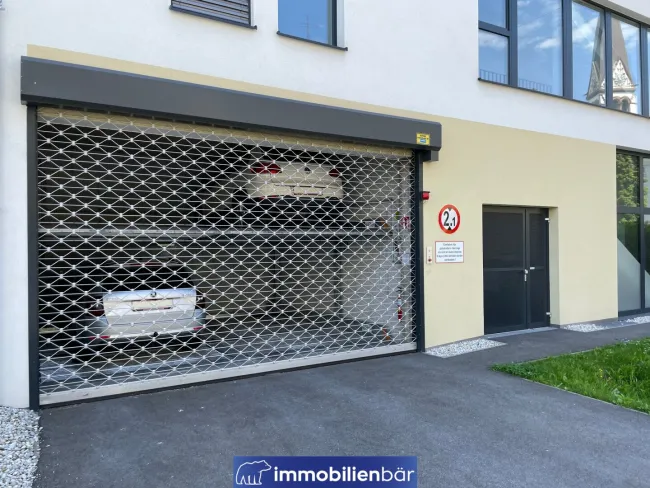 Stapelparker-Stellplatz in der Richard-Wagner Straße 12 Linz - Titelbild