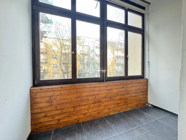 WOHNEN IN EINEM SEHR SCHÖNEN ALTBAU ! - Bild