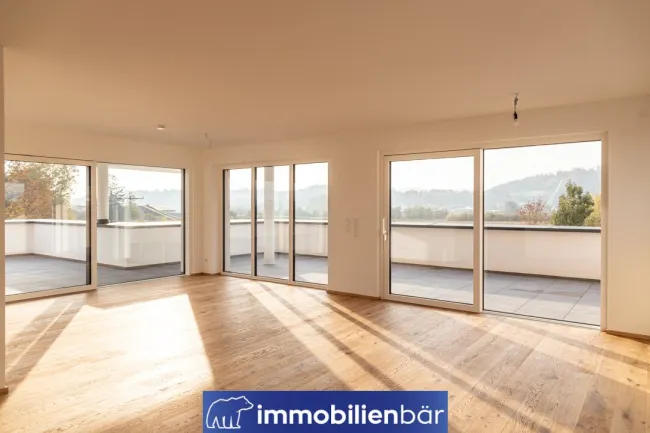 Traumhafte Dachgeschosswohnung in idyllischer Lage mit 128 m² großer Dachterrrasse - Jetzt einziehen - Titelbild