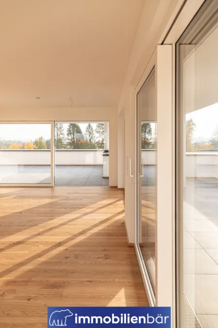 Traumhafte Dachgeschosswohnung in idyllischer Lage mit 128 m² großer Dachterrrasse - Jetzt einziehen